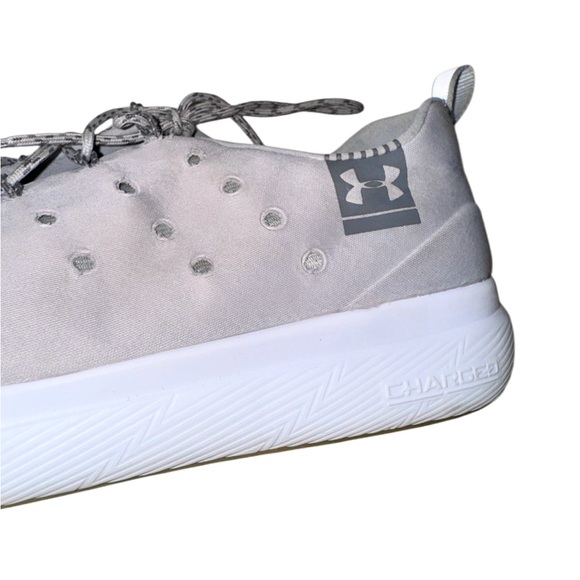 UNDER ARMOUR Charged men’s running tennis shoes shoes 12 - Picture 15 of 16